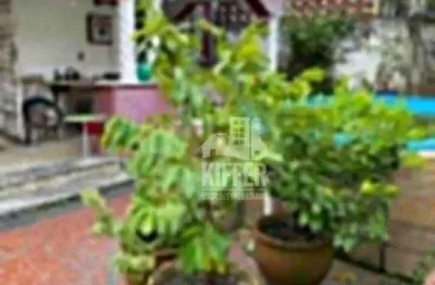 Casa com 3 quartos (2 suítes), anexo e garagem para 5 carros em santa rosa – 360m²