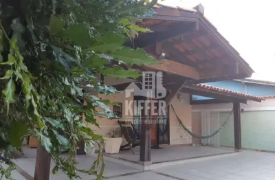 Casa com 3 quartos à venda, 300 m² por r$ 890.000 - itaipu - niterói/rj
