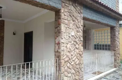 Terreno com 3 casas independentes – documentação ok, próx. à ponte rio-niterói!