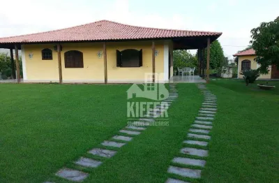 Chácara com 2 dormitórios à venda, 2500 m² por R$ 640.000,00 - Ubatiba - Maricá/RJ