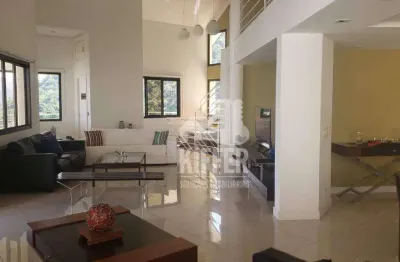 Casa exclusiva de alto padrão em charitas – 4 suítes, piscina e vista maravilhosa