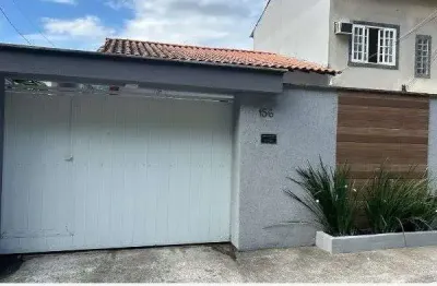 Casa com 3 dormitórios para alugar, 75 m² por r$ 4.040,00/mês - itaipu - niterói/rj
