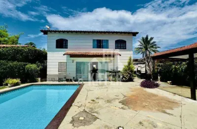 Casa com 4 quartos, 1 suíte, piscina, churrasqueira, 2 vagas, 236 m² área construída por R$ 980.000,00 - Serra Grande - Niterói/RJ