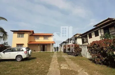 Casa com 7 quartos a poucos passos da praia do peró – 200m², vista para a reserva e praia das conchas