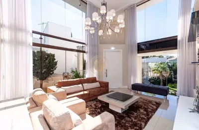 Casa em condomínio fechado com 4 dormitório no campo comprido