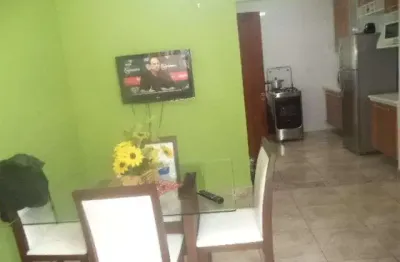 Sobrado em condomíno uma vaga para veículo proximo av. waldemar carlos pereira