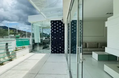 O luxo no coração de teresópolis! cobertura  com vista privilegiada**