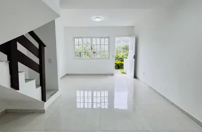 Casa em condomínio fechado com 3 quartos à venda na Rua Goitacases, 0, Jardim Meudon, Teresópolis