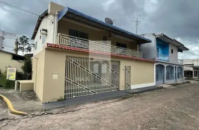 Vendo sobrado espaçoso em residencial fechado – ananindeua