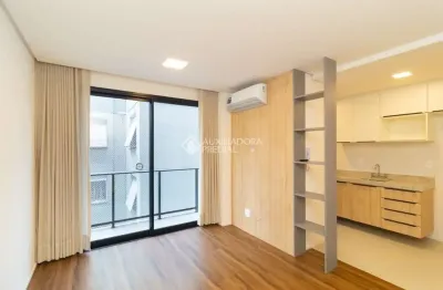Apartamento com 1 quarto para alugar na Rua José de Alencar, 1281, Menino Deus, Porto Alegre, 41 m2 por R$ 3.500
