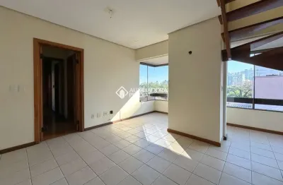 Cobertura com 3 quartos para alugar na rua desembargador augusto loureiro lima, 35, petrópolis, porto alegre, 195 m2 por r$ 4.600