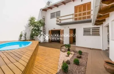 Casa em condomínio fechado com 3 quartos para alugar na rua maestro mendanha, 25, santana, porto alegre, 224 m2 por r$ 7.500