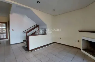 Casa em condomínio fechado com 3 quartos para alugar na rua doutor david de azevedo gusmão, 185, jardim isabel, porto alegre, 197 m2 por r$ 4.500