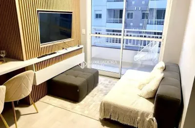 Apartamento com 2 quartos para alugar na rua airton ferreira da silva, 295, farrapos, porto alegre, 50 m2 por r$ 2.700