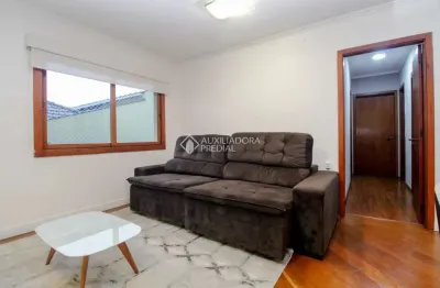 Apartamento com 3 quartos para alugar na rua sinimbú, 117, petrópolis, porto alegre, 130 m2 por r$ 4.500