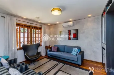 Casa em condomínio fechado com 4 quartos para alugar na rua fonseca ramos, 127, medianeira, porto alegre, 412 m2 por r$ 7.500