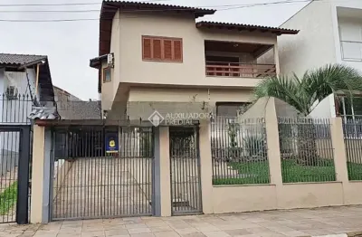 Casa em condomínio fechado com 3 quartos para alugar na rua caracas, 34, jardim lindóia, porto alegre, 251 m2 por r$ 6.500