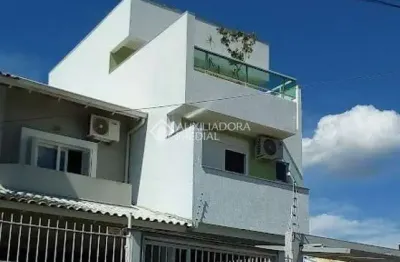 Casa em condomínio fechado com 3 quartos para alugar na rua claudio da silva pinto, 692, espírito santo, porto alegre, 158 m2 por r$ 4.900