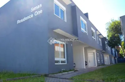 Casa em condomínio fechado com 3 quartos para alugar na rua doutor mário totta, 2430, tristeza, porto alegre, 114 m2 por r$ 3.500