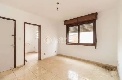 Apartamento com 2 quartos para alugar na Rua Erechim, 269, Nonoai, Porto Alegre, 70 m2 por R$ 1.500