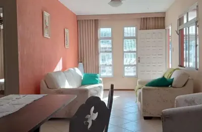 Casa com 3 quartos à venda na rua juan ganzo fernandes, 402, saco dos limões, florianópolis, 164 m2 por r$ 700.000