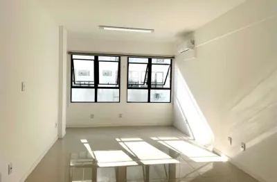 Sala comercial à venda na rua lauro linhares, 2123, trindade, florianópolis, 24 m2 por r$ 206.000