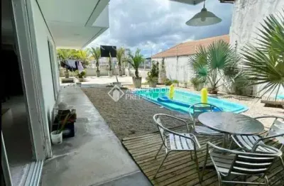 Casa com 3 quartos à venda na rua professor bayer filho, 235, coqueiros, florianópolis, 216 m2 por r$ 1.800.000