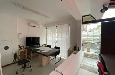 Sala comercial à venda na rua presidente coutinho, 610, centro, florianópolis, 59 m2 por r$ 340.000
