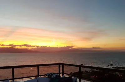 Cobertura com 4 quartos à venda na rua frei caneca, 64, agronômica, florianópolis, 303 m2 por r$ 7.500.000