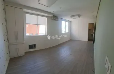 Sala comercial à venda na rua presidente coutinho, 311, centro, florianópolis, 20 m2 por r$ 217.000