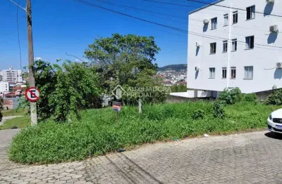 Terreno à venda na Rua Antônio João Vitor, 87, Serraria, São José, 450 m2 por R$ 330.000