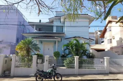 Casa com 5 quartos à venda na rua laélia purpurata, 112, joão paulo, florianópolis, 285 m2 por r$ 2.600.000