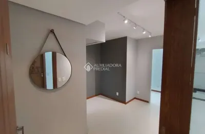 Sala comercial à venda na avenida prefeito osmar cunha, 260, centro, florianópolis, 32 m2 por r$ 390.000