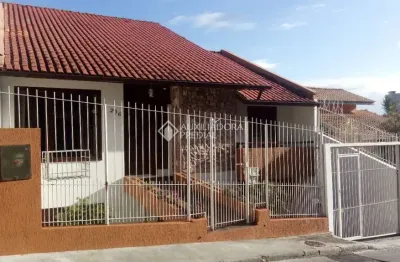 Casa com 4 quartos à venda na rua visconde de taunay, 206, agronômica, florianópolis, 208 m2 por r$ 1.800.000