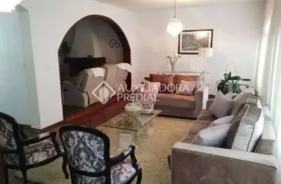 Casa em condomínio fechado com 5 quartos à venda na rua marcos luís sposaro, 20, nova petrópolis, são bernardo do campo, 300 m2 por r$ 1.300.000