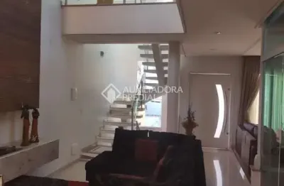 Casa em condomínio fechado com 3 quartos à venda na rua jair fongaro, 290, rudge ramos, são bernardo do campo, 475 m2 por r$ 1.780.000