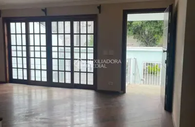 Casa com 4 quartos à venda na vicenzo capassi, 44, taboão, são bernardo do campo, 240 m2 por r$ 900.000