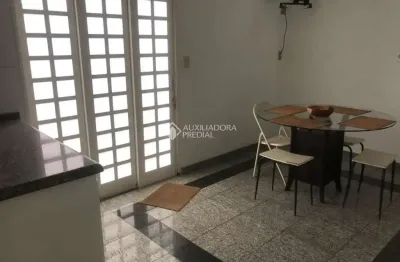 Casa em condomínio fechado com 3 quartos à venda na rua amadeo paulino vallério, 11, vila íris, são bernardo do campo, 220 m2 por r$ 999.000