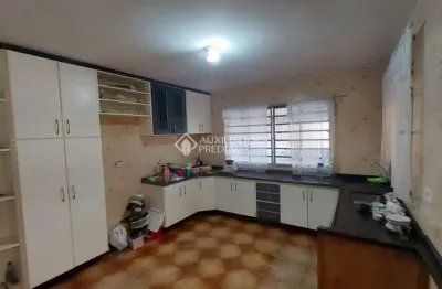 Casa com 3 quartos à venda na miguel galindo navarro, 43, jardim araguaia, mauá, 220 m2 por r$ 414.000