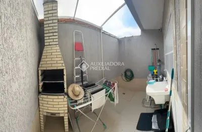 Casa em condomínio fechado com 2 quartos à venda na rua santa bárbara, 392, vila caiçara, praia grande, 58 m2 por r$ 350.000