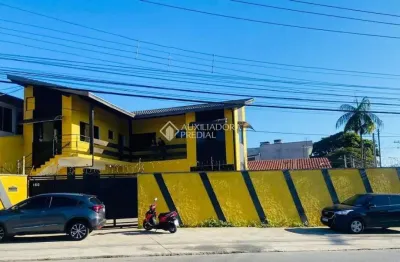 Prédio à venda na irmã henriqueta, 150, vila são carlos, taubaté, 350 m2 por r$ 1.100.000
