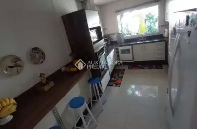Casa com 3 quartos à venda na da pátria, 835, vila magini, mauá, 228 m2 por r$ 750.000