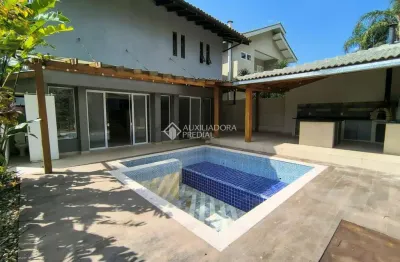 Casa em condomínio fechado com 3 quartos à venda na alameda dos girassóis, 1204, alphaville, santana de parnaíba, 500 m2 por r$ 3.300.000