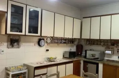 Casa com 5 quartos à venda na rua carlos tamagnini, 843, vila nossa senhora das vitórias, mauá, 276 m2 por r$ 1.400.000