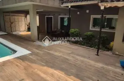 Casa com 3 quartos à venda na rua benedito bruni, 45, santa terezinha, são bernardo do campo, 207 m2 por r$ 1.187.500