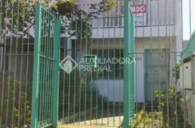 Casa com 3 quartos à venda na rua nogueira, 1156, jardim do bosque, cachoeirinha, 130 m2 por r$ 447.000