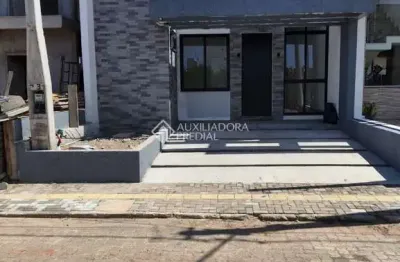 Casa em condomínio fechado com 3 quartos à venda na rua das camélias, 329, parque da matriz, gravataí, 90 m2 por r$ 700.000