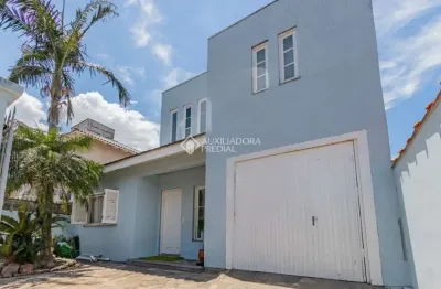 Casa com 3 quartos à venda na rua tijuca, 256, parque da matriz, cachoeirinha, 166 m2 por r$ 560.000