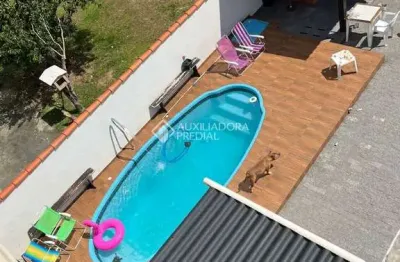Casa com 3 quartos à venda na henrique nicolau peixer, 95, enseada de brito, palhoça, 200 m2 por r$ 1.190.000