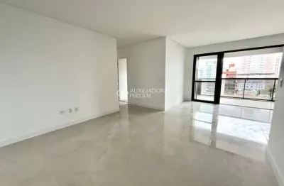 Apartamento com 2 quartos à venda na rua caetano josé ferreira, 380, kobrasol, são josé, 79 m2 por r$ 800.000